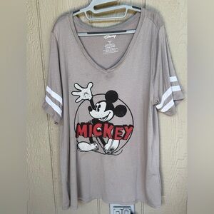 Torrid Disney Mickey Mouse V-Neck Shirt, Size 2xl